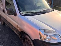 Gebraucht Citroën Berlingo 90 PS (66 kW) 2004 Silber Van / Kleinbus