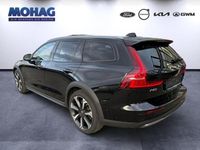 Gebraucht Volvo V60 CC Ultimate 250 PS (183 kW) 2024 Schwarz Kombi