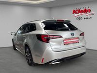 Neu Toyota Corolla 141 PS (103 kW) 2025 Silber Kombi