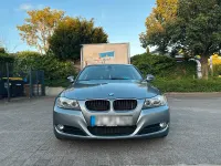 Gebraucht BMW 320 184 PS (135 kW) 2011 Grau Limousine