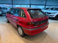 Gebraucht Opel Astra 75 PS (55 kW) 1997 Rot Limousine