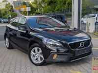 Gebraucht Volvo V40 CC 120 PS (88 kW) 2014 Schwarz Kombi