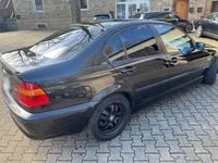 Gebraucht BMW 320 150 PS (110 kW) 2004 Schwarz Limousine