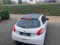 gebraucht Peugeot 208 1,4 hdi Top zustand