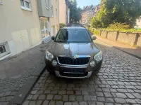 Gebraucht Skoda Yeti 105 PS (77 kW) 2012 Grau SUV
