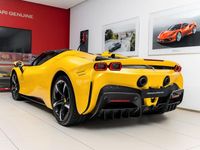 Gebraucht Ferrari SF90 780 PS (573 kW) 2024 Gelb