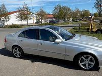 Second-hand Mercedes E500 306 CP (225 kW) 2003 Argintiu Berlinǎ