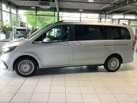 Gebraucht Mercedes V220 163 PS (119 kW) 2025 Hightechsilber metallic Van / Kleinbus