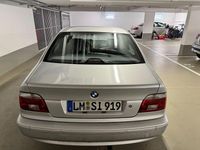 Gebraucht BMW 520 Lifestyle 170 PS (125 kW) 2003 Silber Limousine