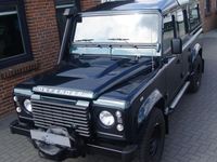 Gebraucht Land Rover Defender 122 PS (89 kW) 2014 Grün Kombi