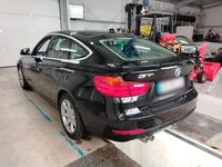 Gebraucht BMW 320 190 PS (139 kW) 2016 Schwarz Limousine