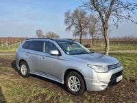 Gebraucht Mitsubishi Outlander Invite 150 PS (110 kW) 2013 Silber SUV