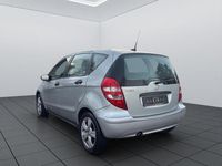Gebraucht Mercedes A150 95 PS (69 kW) 2008 Silber Kleinwagen