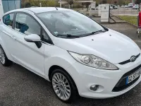 Gebraucht Ford Fiesta 95 PS (69 kW) 2011 Weiß Limousine