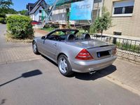 Gebraucht Mercedes SLK320 218 PS (160 kW) 2002 Cubanit silber metallic Cabrio