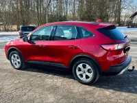 Gebraucht Ford Kuga 152 PS (111 kW) 2022 Rot SUV