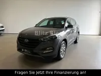 Gebraucht Hyundai Tucson Intro Edition 116 PS (85 kW) 2015 Grau SUV
