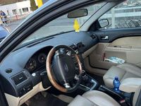 Gebraucht Ford Mondeo Trend 155 PS (114 kW) 2006 Silber Kombi