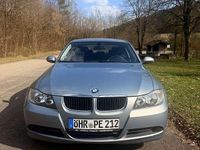 Gebraucht BMW 320 150 PS (110 kW) 2006 Grau Limousine