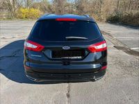 Gebraucht Ford Mondeo Titanium 179 PS (131 kW) 2016 Schwarz Limousine