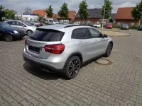 Gebraucht Mercedes GLA200 Urban 136 PS (100 kW) 2019 Iridiumsilber  metalliclack SUV