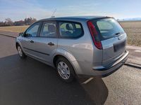 Gebraucht Ford Focus Trend 101 PS (74 kW) 2005 Silber Kombi