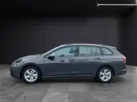 Gebraucht VW Golf VIII Life 150 PS (110 kW) 2021 Grau Kombi