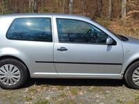 Second-hand VW Golf IV 75 CP (55 kW) 2002 Argintiu Berlinǎ