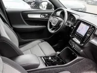 Gebraucht Volvo XC40 Plus 197 PS (144 kW) 2025 Silber SUV