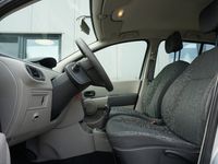 Gebraucht Renault Modus Authentique 75 PS (55 kW) 2005 Grau boreal Van / Kleinbus