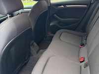 Gebraucht Audi A3 116 PS (85 kW) 2017 Grau Limousine