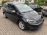 Gebraucht VW Touran Highline 150 PS (110 kW) 2021 Deep black perleffekt Van / Kleinbus