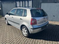Gebraucht VW Polo 54 PS (39 kW) 2004 Silber Kleinwagen