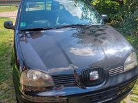 Używany Seat Arosa 60 KM (44 kW) 2004 Czarny Hatchback