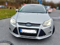Gebraucht Ford Focus Titanium 116 PS (85 kW) 2011 Grau Limousine