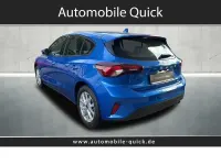 Gebraucht Ford Focus Titanium 155 PS (114 kW) 2022 Blau Limousine