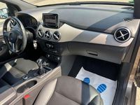 Gebraucht Mercedes B180 109 PS (80 kW) 2012 Grau Van / Kleinbus