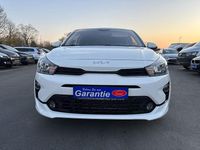 Gebraucht Kia Rio 84 PS (61 kW) 2023 Weiß Limousine