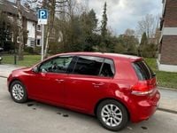 Second-hand VW Golf VI 105 CP (77 kW) 2011 Roșu Hatchback