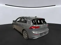 Gebraucht VW Golf VIII Active 150 PS (110 kW) 2022 Delfingrau metallic Limousine