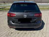 Gebraucht VW Passat Highline 150 PS (110 kW) 2018 Grau Kombi