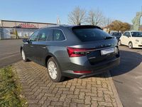 Gebraucht Skoda Superb Style 150 PS (110 kW) 2021 Quarzgrau metallic Kombi