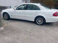 Gebraucht Mercedes E280 Elegance 190 PS (139 kW) 2006 Weiß Limousine