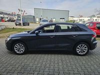Gebraucht Audi A3 Basis 85 PS (62 kW) 2022 Schwarz Limousine