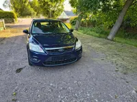 Gebraucht Ford Focus Style 80 PS (58 kW) 2008 Blazerblau Kleinwagen