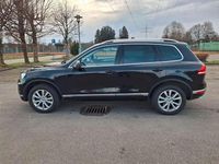 Gebraucht VW Touareg 204 PS (150 kW) 2015 Deep black perleffekt SUV