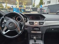Gebraucht Mercedes E200 Avantgarde 136 PS (100 kW) 2014 Blau Kombi
