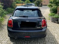 Gebraucht Mini Cooper 136 PS (100 kW) 2021 Schwarz Kleinwagen