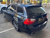 Gebraucht BMW 318 Advantage 129 PS (94 kW) 2007 Schwarz Kombi
