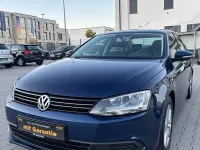 Gebraucht VW Jetta Comfortline 160 PS (117 kW) 2011 Blau Limousine